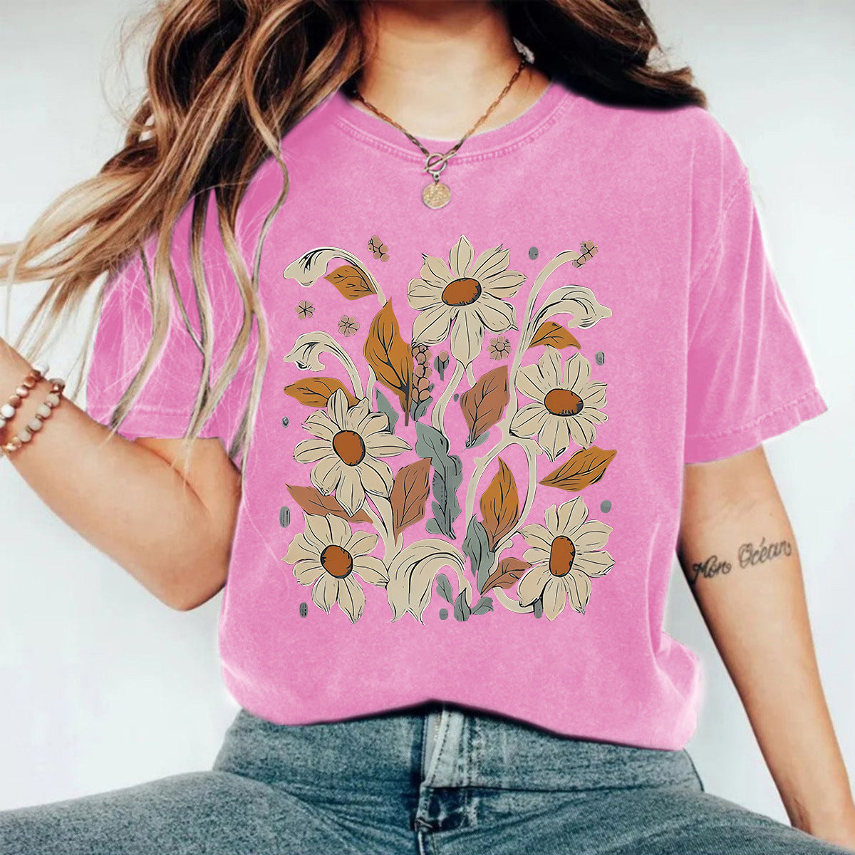 Washed and used T-shirt with printed T-shirt