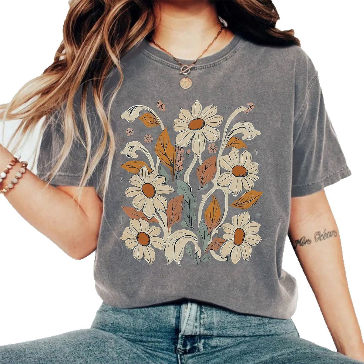 Washed and used T-shirt with printed T-shirt